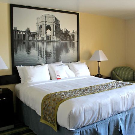 Super 8 By Wyndham Vallejo/Napa Valley חדר תמונה