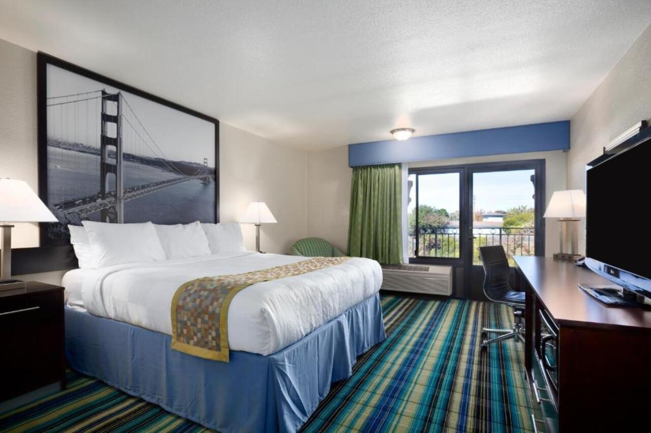 Super 8 By Wyndham Vallejo/Napa Valley מראה חיצוני תמונה