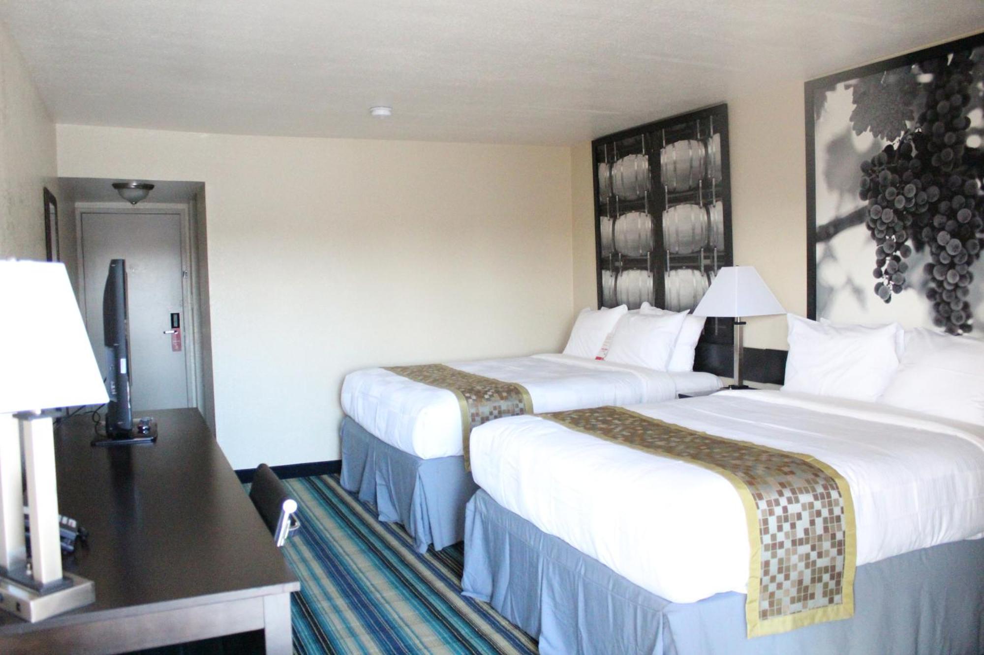 Super 8 By Wyndham Vallejo/Napa Valley מראה חיצוני תמונה