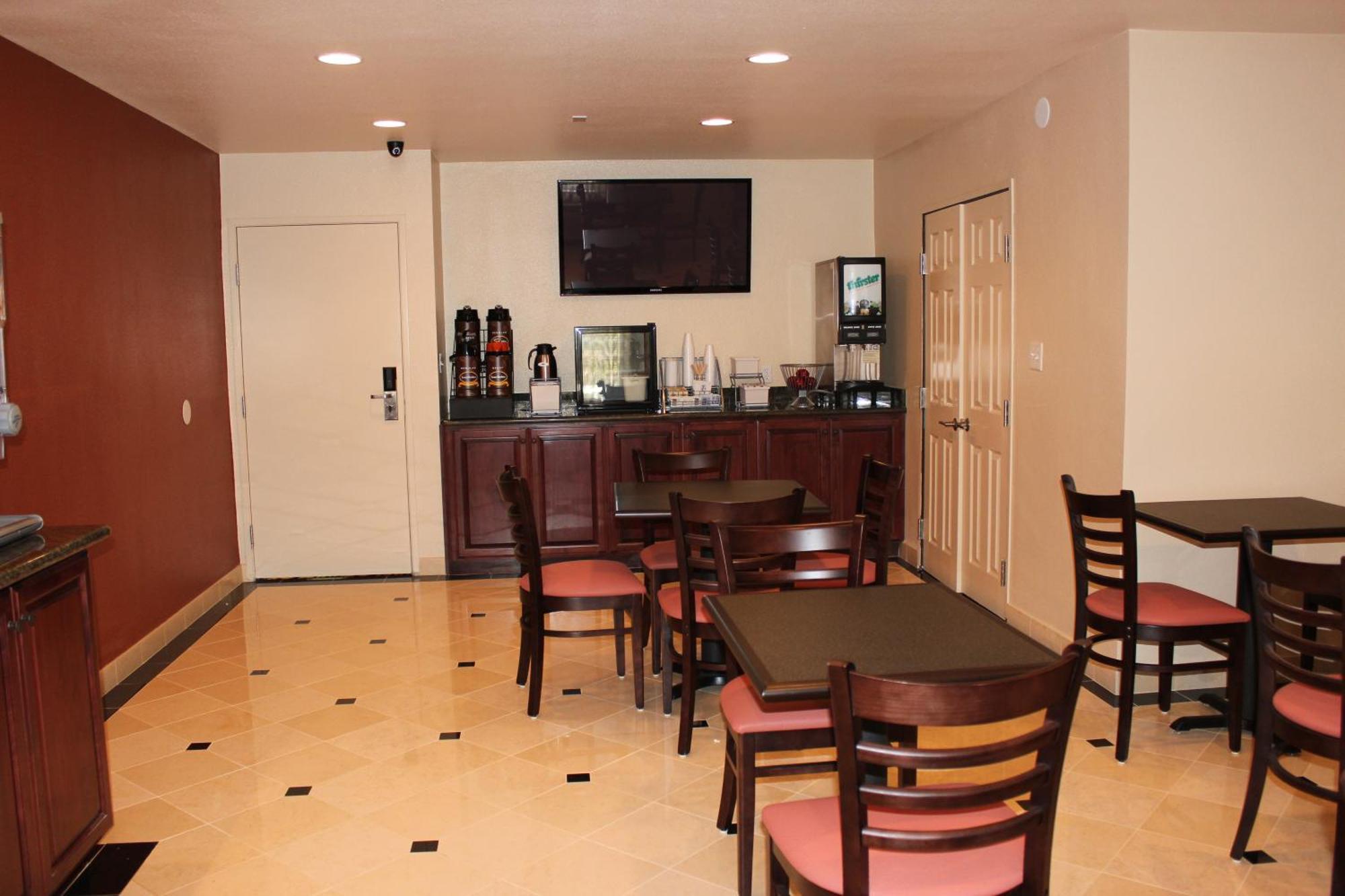 Super 8 By Wyndham Vallejo/Napa Valley מראה חיצוני תמונה