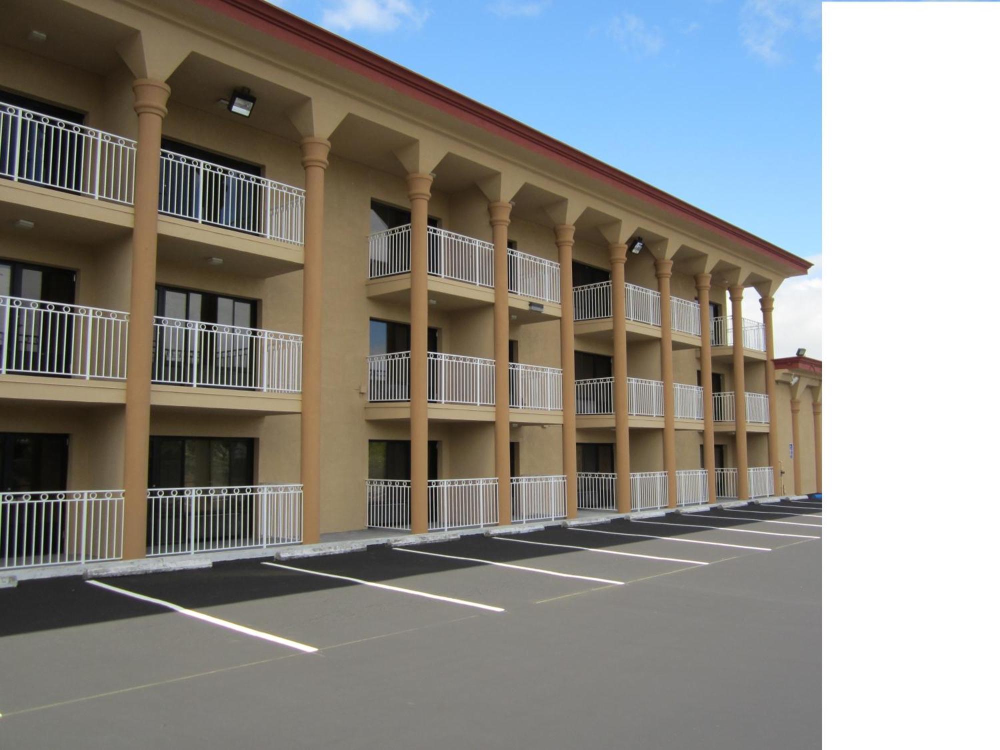 Super 8 By Wyndham Vallejo/Napa Valley מראה חיצוני תמונה
